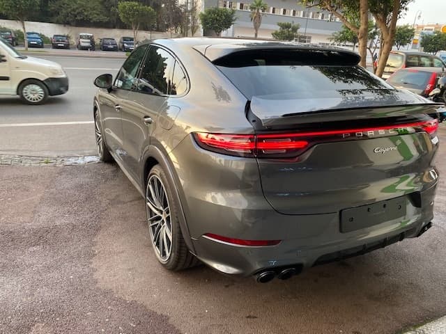 Porsche Cayenne Hybride 2020