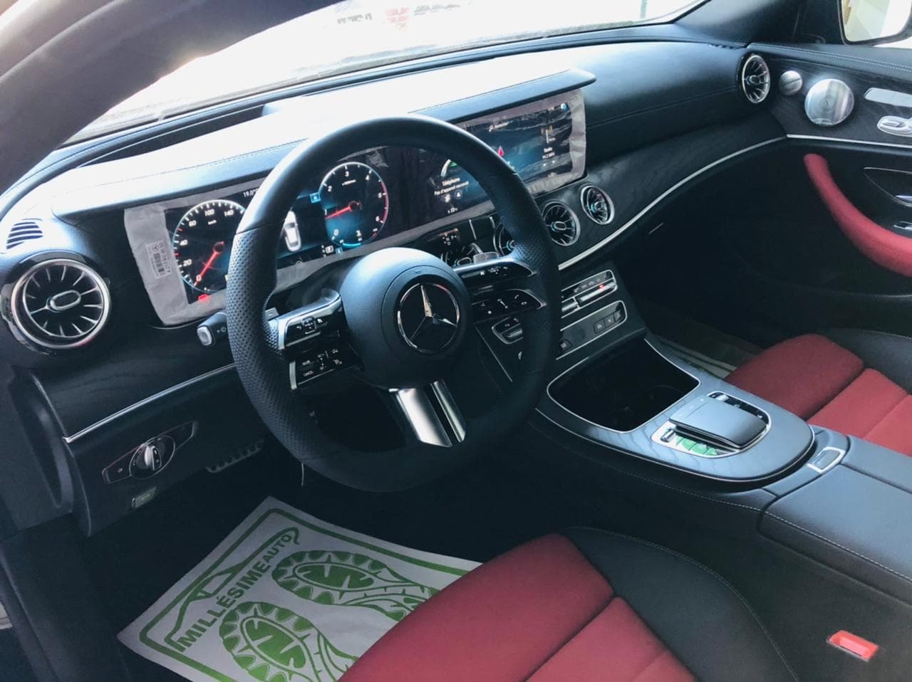 Mercedes-benz E220 coupe 2021