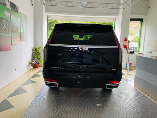 Cadillac ESCALADE 2021