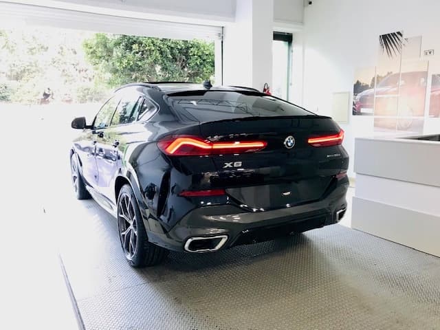 BMW x6 2021