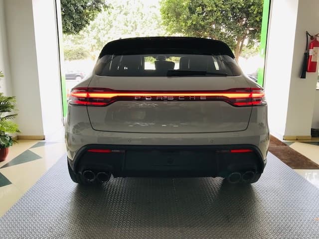 Porsche MACAN 2022