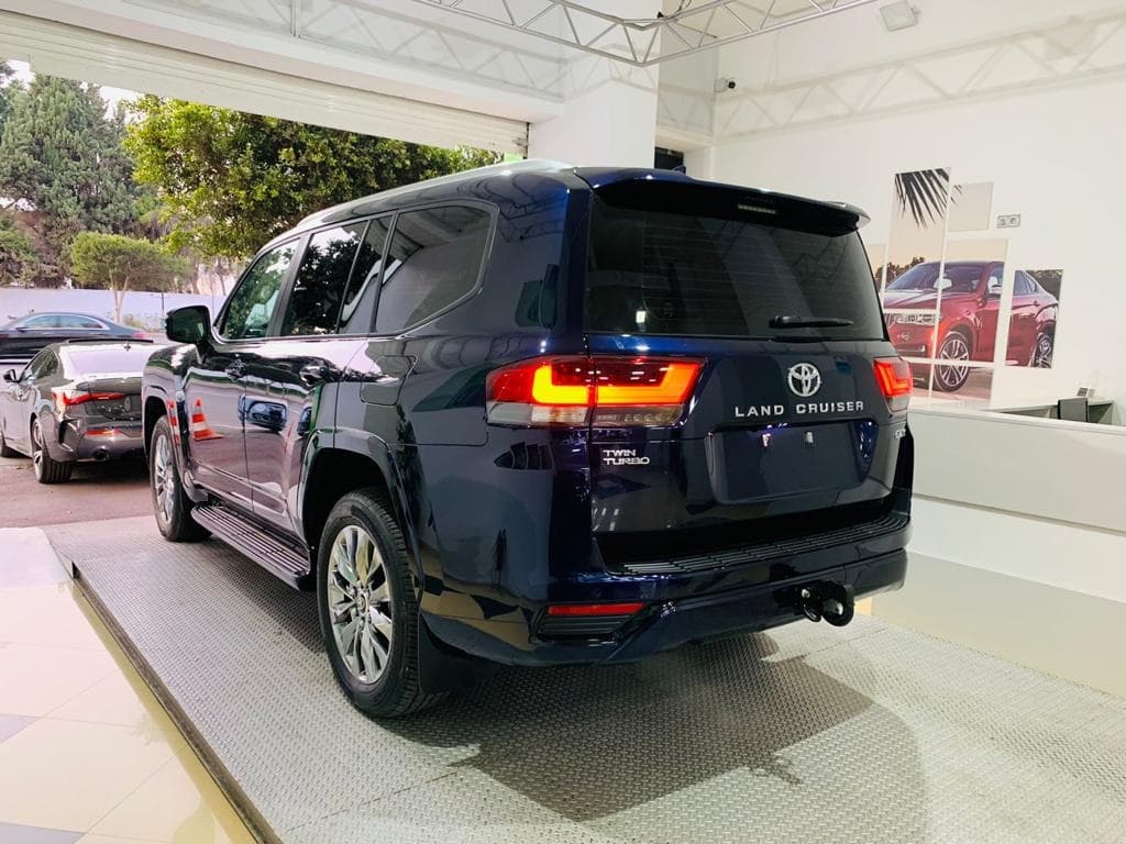 Toyota LAND CRUISER 2022