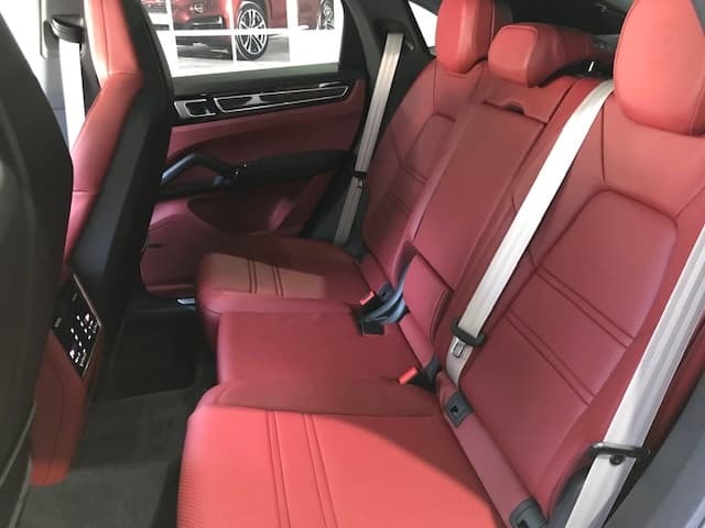 Porsche Cayenne 2022