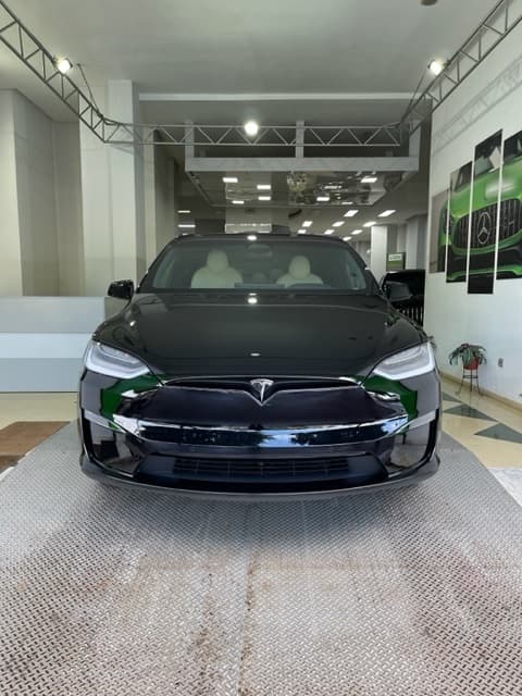 TESLA X PLAID 2023