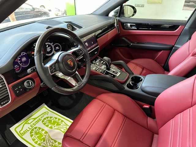 Porsche Cayenne 2023