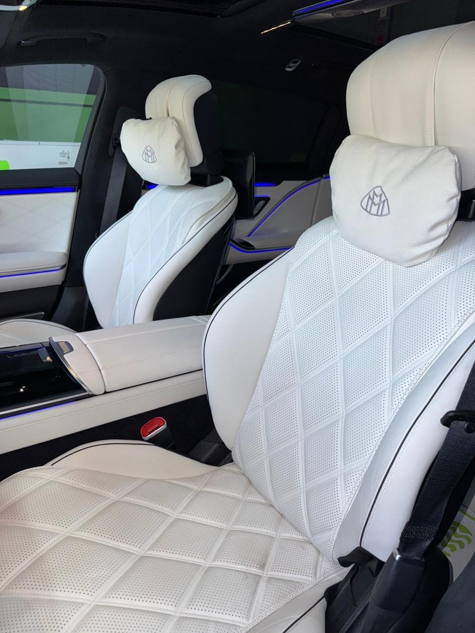 Mercedes-benz MAYBACH 2026