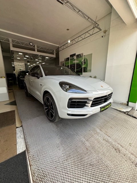 Porsche Cayenne 2023